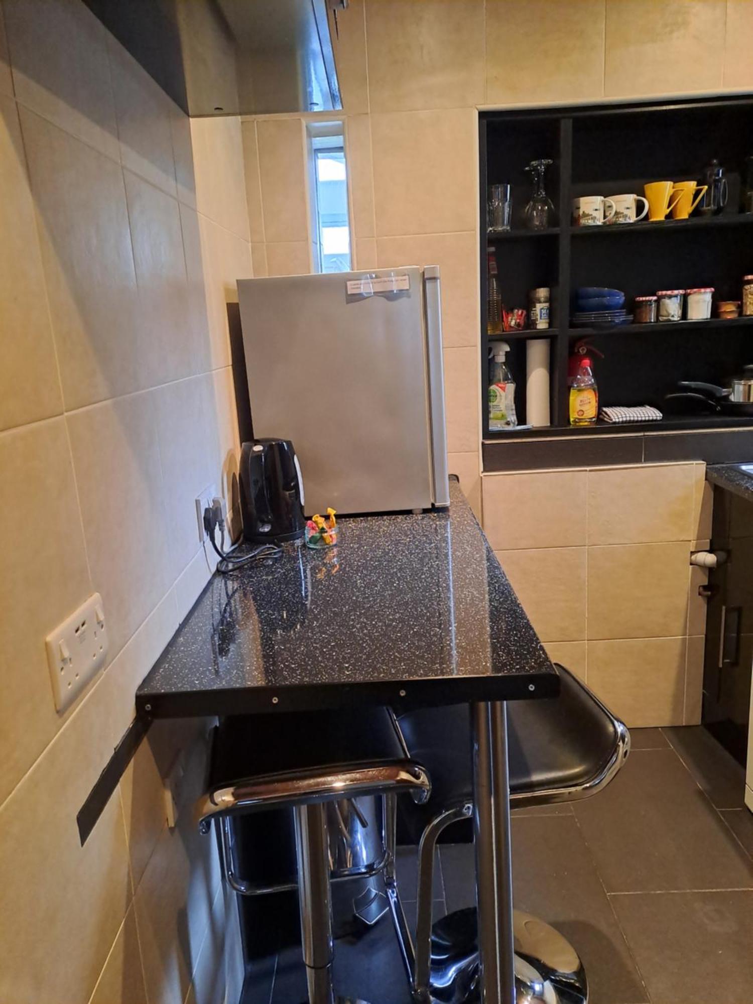 Appartamento Quiet Comfortable Patcham Studio Free Parking Hallway Shared With Host Hove Esterno foto